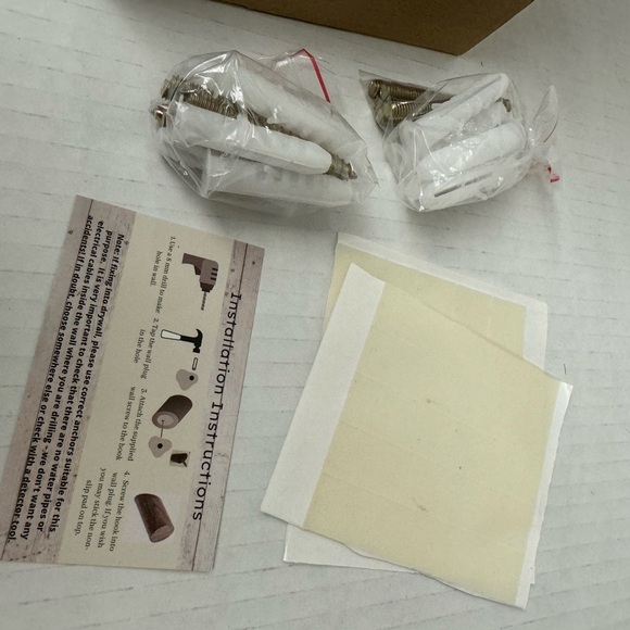 Set of 10 Walnut Wood Modern Wall Hooks NWT - Picture 13 of 15